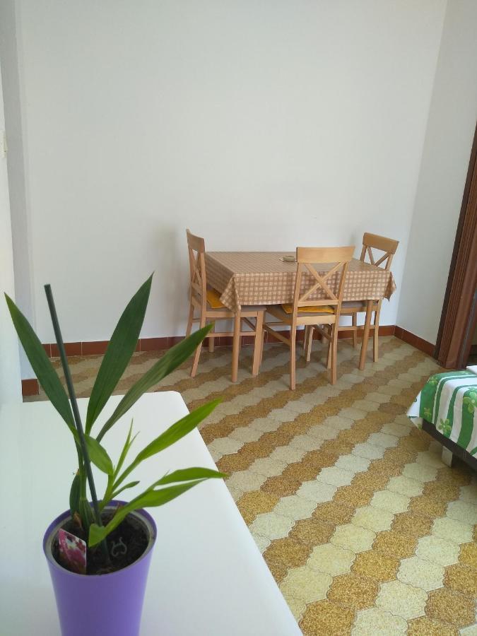 Apartments Vrsalovic Bol Exterior photo