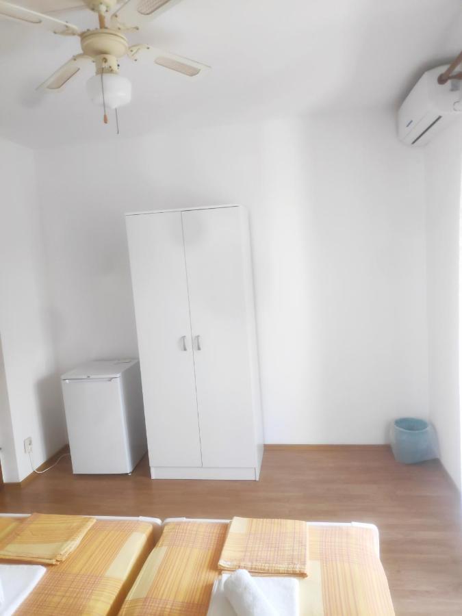 Apartments Vrsalovic Bol Exterior photo